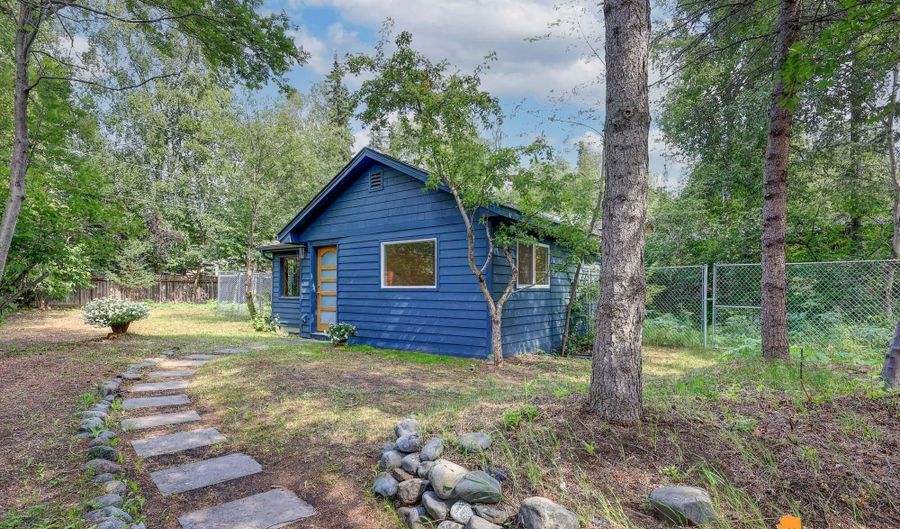 2641 W 27th Ave, Anchorage, AK 99517 - 3 Beds, 2 Bath