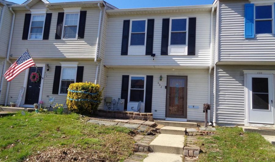 602 KITTENDALE Cir, Middle River, MD 21220 - 3 Beds, 2 Bath