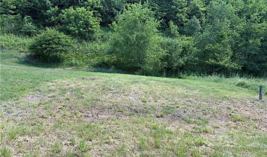 620 Cedar Ridge Dr, Allegheny Twp., PA 15613 - 0 Beds, 0 Bath