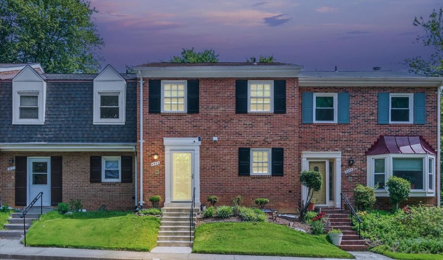4533 CASABLANCA Ct, Annandale, VA 22003 - 3 Beds, 4 Bath