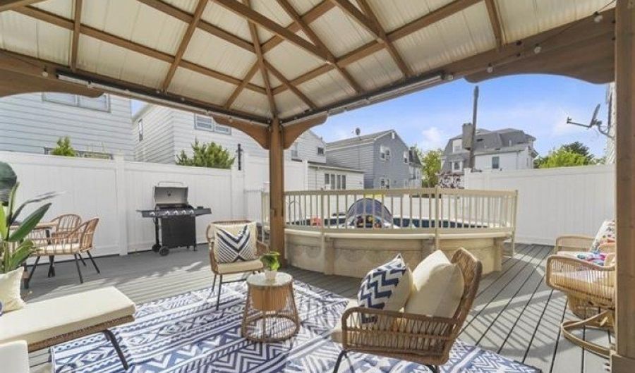 96 W 8th St, Bayonne, NJ 07002 - 6 Beds, 4 Bath