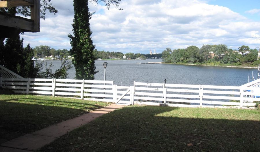 7580 BEACH Dr, Pasadena, MD 21122 - 5 Beds, 3 Bath