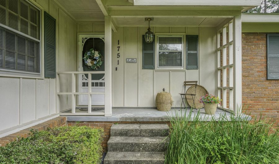 1751 Clubview Dr, Alexander City, AL 35010 - 3 Beds, 2 Bath