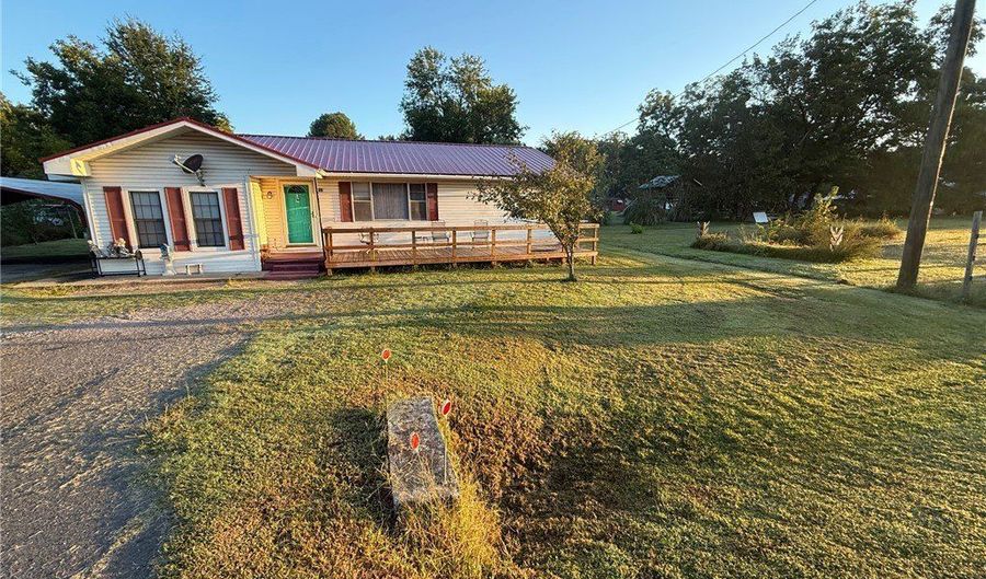 702 W Main St, Atkins, AR 72823 - 3 Beds, 2 Bath