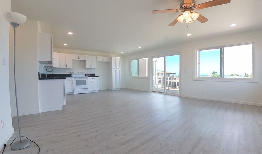 92-686 Paakai St, Kapolei, HI 96707 - 3 Beds, 2 Bath