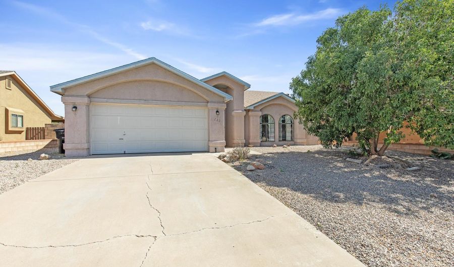 222 Kerry Ave, Alamogordo, NM 88310 - 3 Beds, 2 Bath