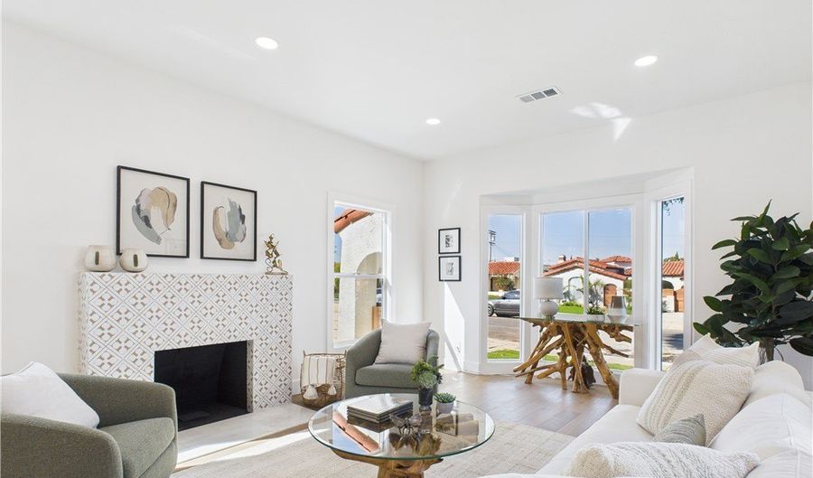 3116 W 78th Pl, Los Angeles, CA 90043 - 3 Beds, 3 Bath