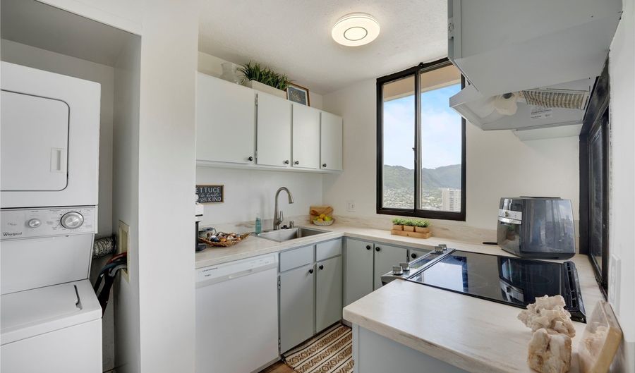 2121 Ala Wai Blvd 4106, Honolulu, HI 96815 - 2 Beds, 1 Bath