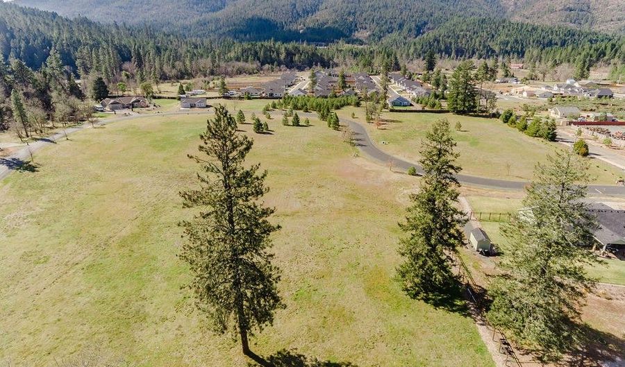 598 E Forks Cir, Cave Junction, OR 97523 - 0 Beds, 0 Bath
