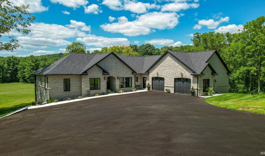 1436 Fayetteville Owen Rd, Bedford, IN 47421 - 5 Beds, 4 Bath
