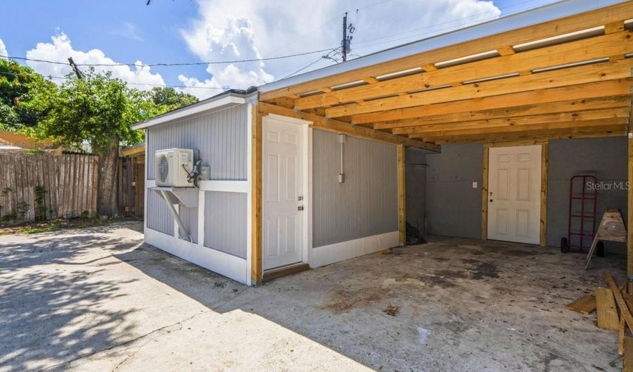 403 PRINCESS St, Clearwater, FL 33755 - 1 Beds, 1 Bath