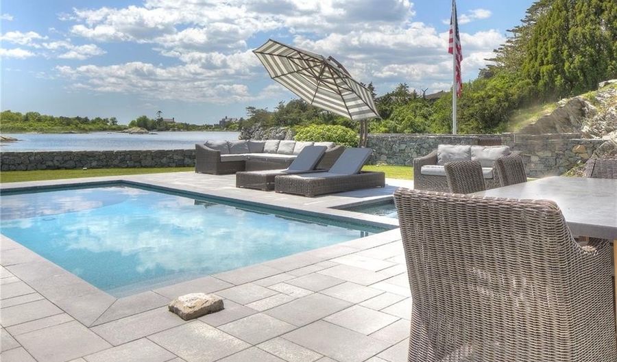 294 Ocean Ave, Newport, RI 02840 - 4 Beds, 4 Bath