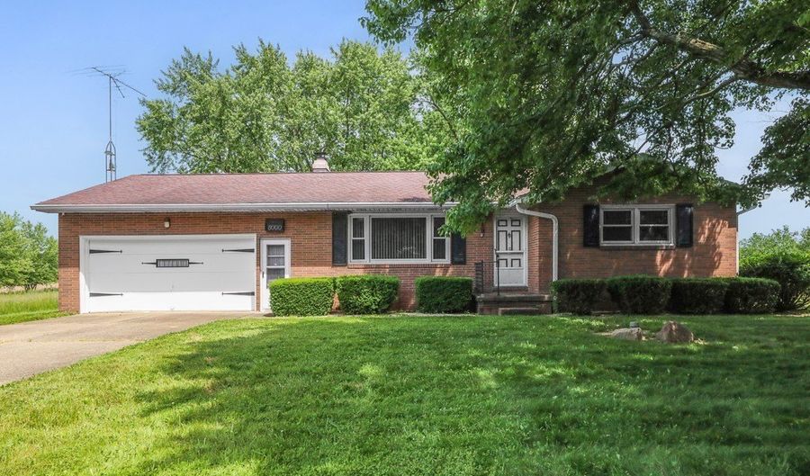 8000 Parks Ave NE, Alliance, OH 44601 - 3 Beds, 3 Bath