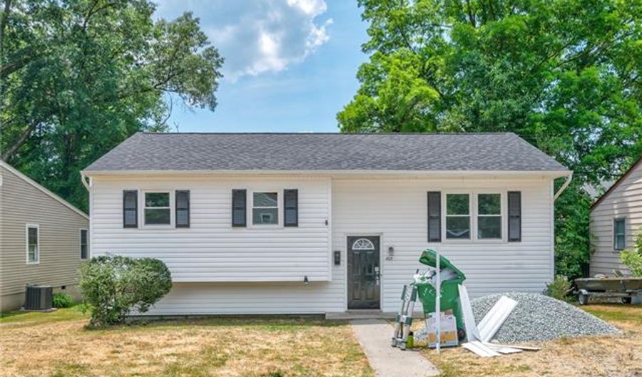 405 Gould Ave, Colonial Heights, VA 23834 - 5 Beds, 2 Bath