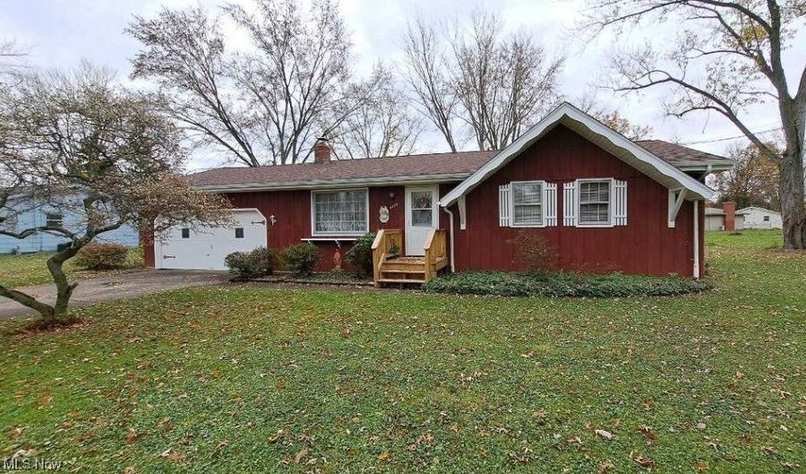 4735 New Rd, Austintown, OH 44515 - 3 Beds, 1 Bath