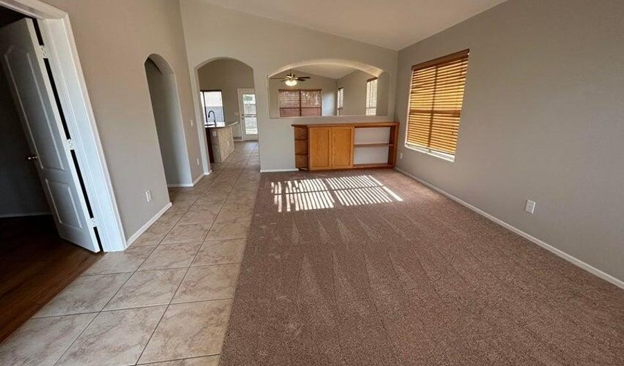 2352 E KESLER Ln, Chandler, AZ 85225 - 3 Beds, 2 Bath
