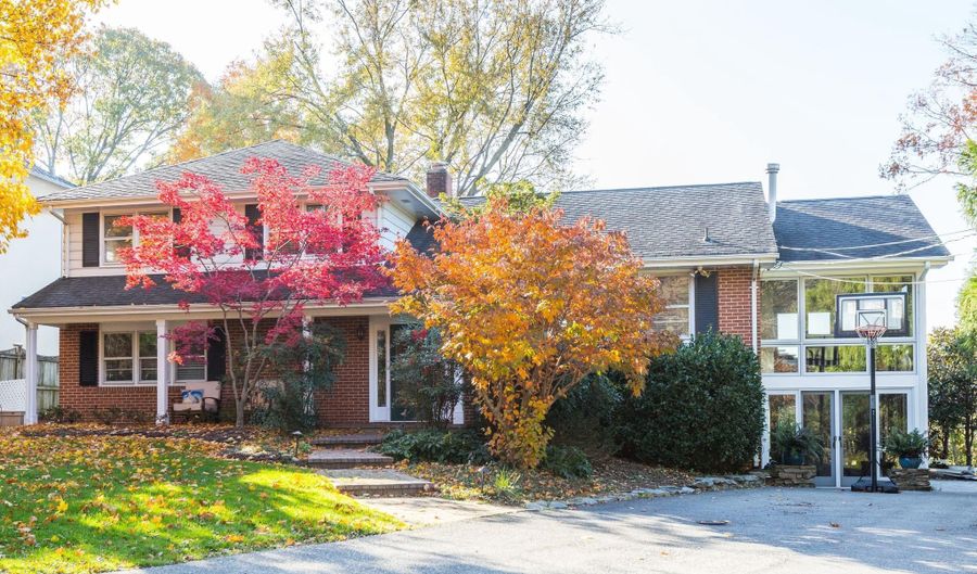 209 WINCHESTER BEACH Dr, Annapolis, MD 21409 - 4 Beds, 4 Bath