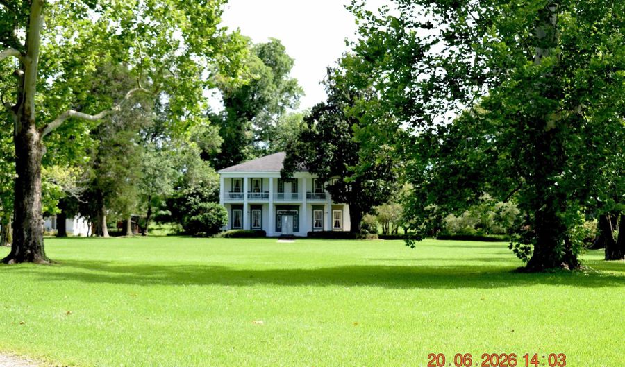 5868 MER ROUGE Rd, Bastrop, LA 71220 - 4 Beds, 2 Bath