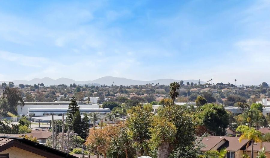 1460 Highridge Dr, Oceanside, CA 92056 - 2 Beds, 1 Bath
