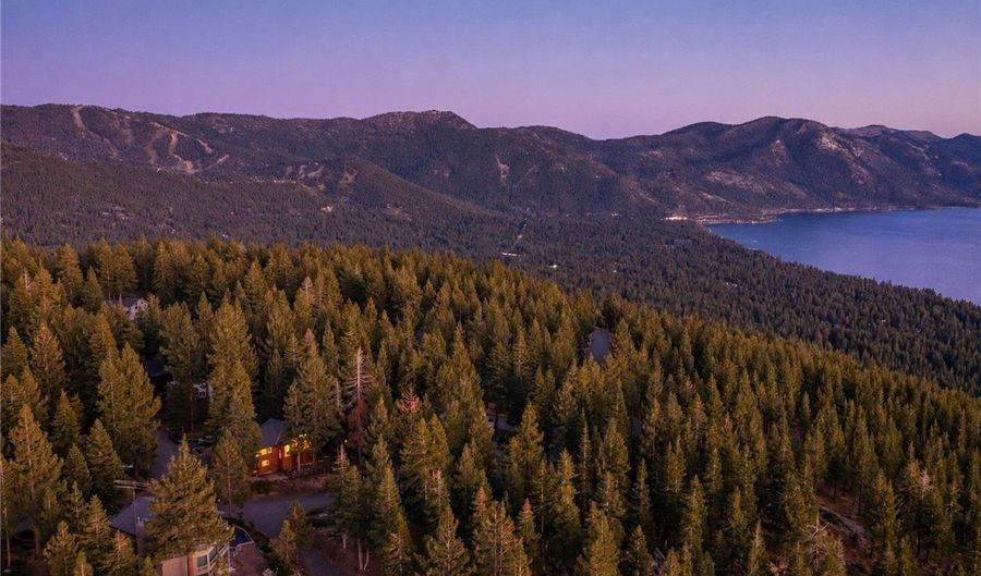 923 Michael Ct, Incline Village, NV 89451 - 3 Beds, 3 Bath