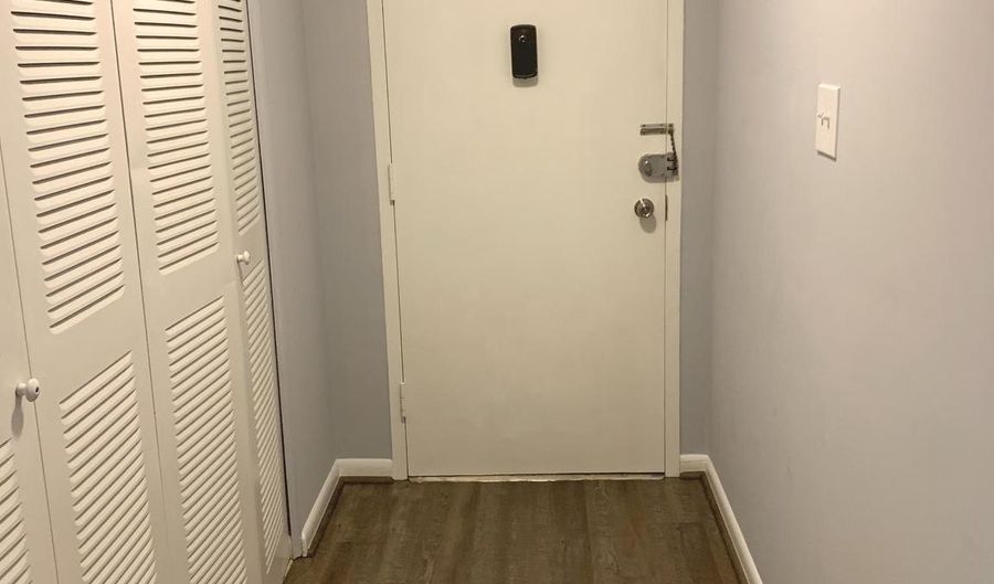 10620 WEYMOUTH St 102, Bethesda, MD 20814 - 2 Beds, 1 Bath