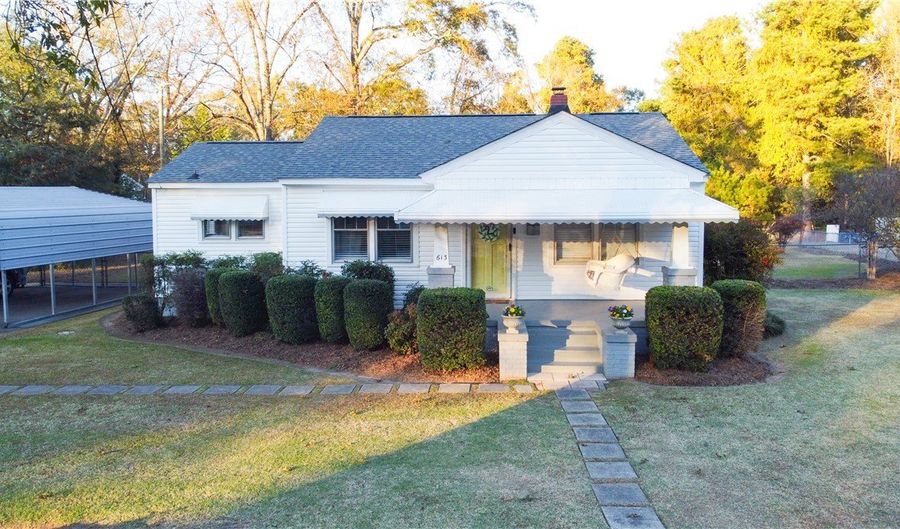 613 Blue Ridge Ave, Belton, SC 29627 - 2 Beds, 1 Bath