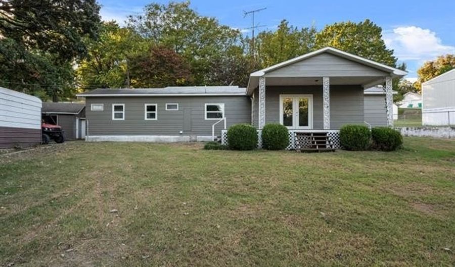 705 Chickasaw St, Bernice, OK 74331 - 3 Beds, 2 Bath