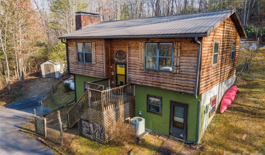 84 Forest Trl, Balsam Grove, NC 28708 - 2 Beds, 2 Bath