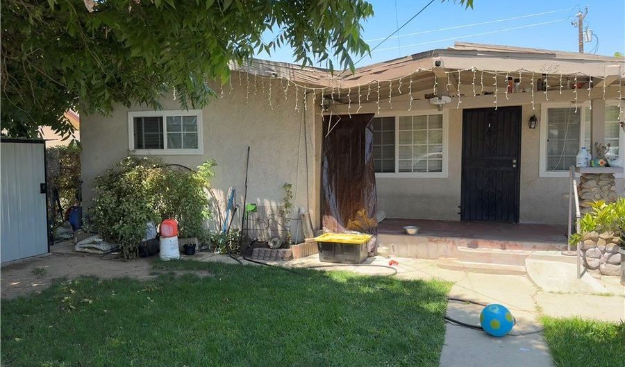 445 S Bonnie Beach Pl, Los Angeles, CA 90063 - 5 Beds, 5 Bath