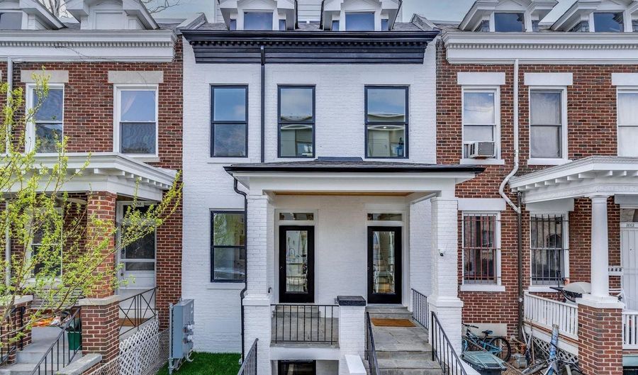 1440 OAK St NW 1, Washington, DC 20010 - 2 Beds, 3 Bath