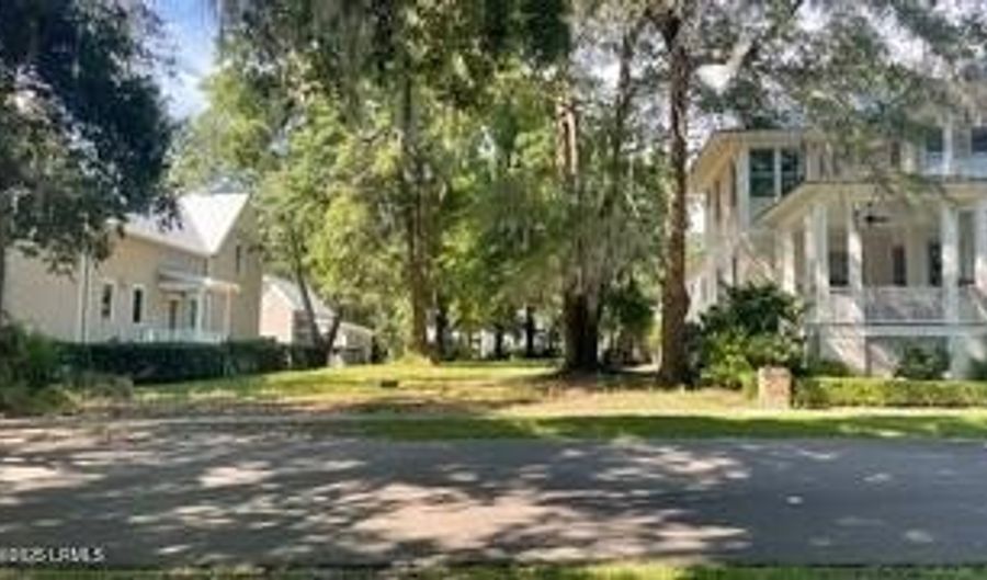 30 W Hvn, Beaufort, SC 29906 - 0 Beds, 0 Bath