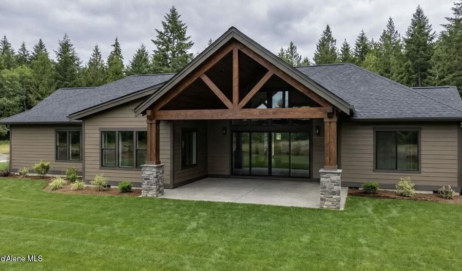1770 Porthill Loop, Bonners Ferry, ID 83805 - 4 Beds, 4 Bath