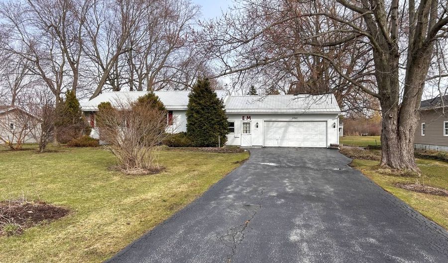 2241 Townline Rd, Alden, NY 14004 - 3 Beds, 1 Bath
