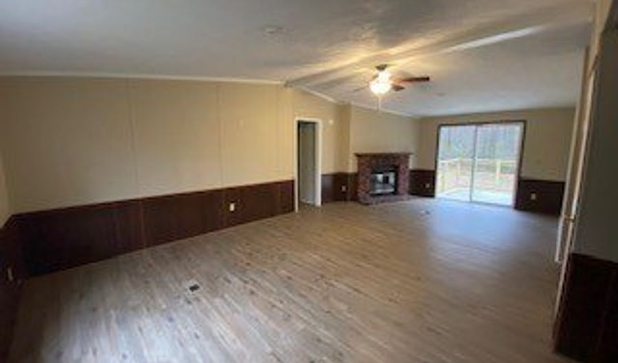 1368 Dee Kennedy Rd, Auburn, GA 30011 - 3 Beds, 2 Bath