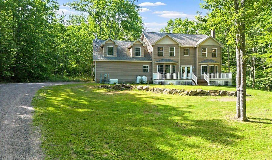 25 Lake Grove Ln, Auburn, ME 04210 - 3 Beds, 3 Bath