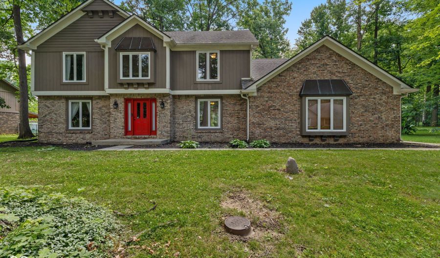 429 Glenbrook Ln, Avon, IN 46123 - 3 Beds, 3 Bath