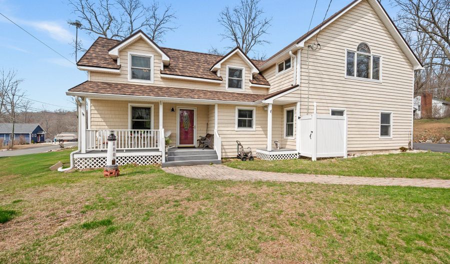 220 Springdale Ave, Coventry, CT 06238 - 3 Beds, 3 Bath