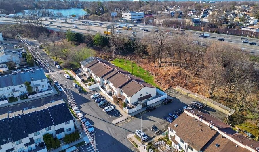 178 Pierce St, Staten Island, NY 10304 - 2 Beds, 2 Bath