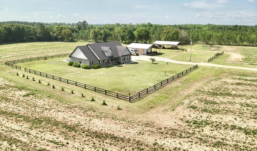 1243 Silcox Rd, Ashford, AL 36312 - 4 Beds, 4 Bath
