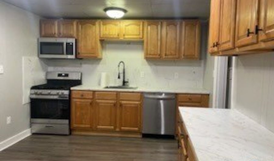 33 Holbrook St, Ansonia, CT 06401 - 4 Beds, 2 Bath