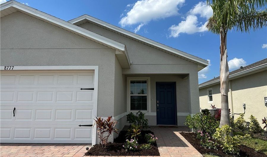 8777 Swell Brooks Ct, North Fort Myers, FL 33917 - 3 Beds, 2 Bath