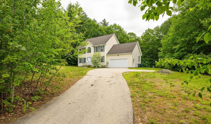 11 Stonington Dr, Belmont, NH 03220 - 3 Beds, 3 Bath