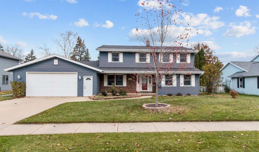 1022 E CAPITOL Dr, Appleton, WI 54911 - 4 Beds, 3 Bath