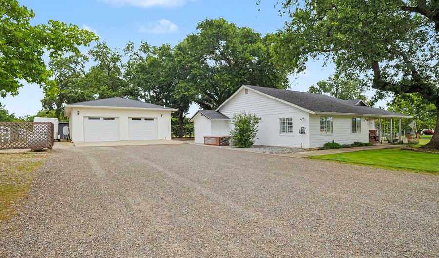 7008 Beatie Rd, Anderson, CA 96007 - 3 Beds, 2 Bath