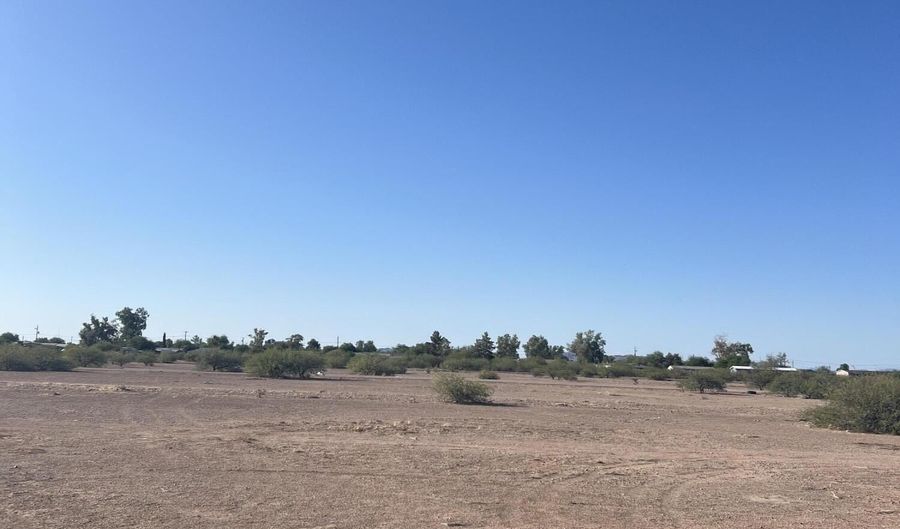 25902 W Camino Del Sol Dr 2, Casa Grande, AZ 85193 - 0 Beds, 0 Bath