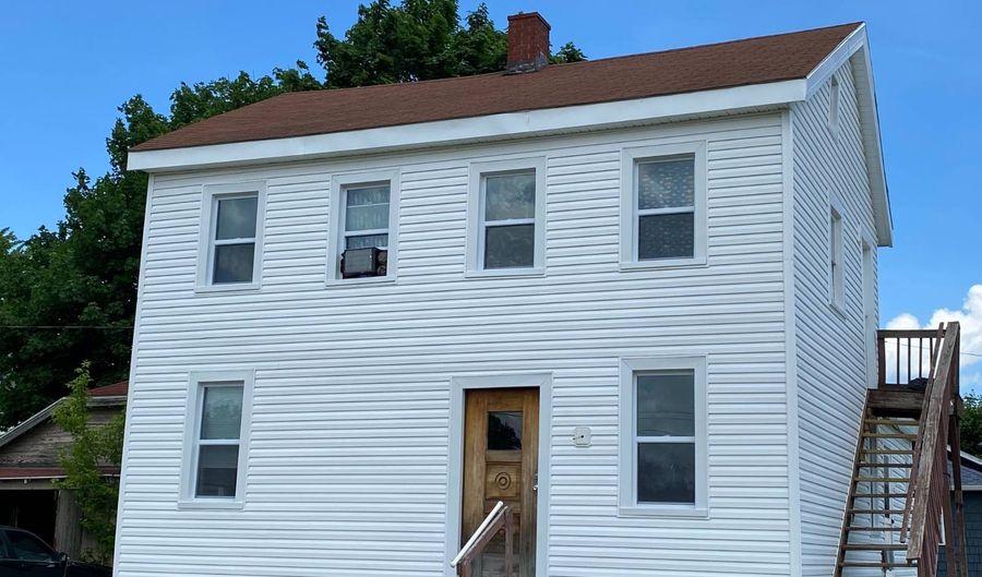 30 E Harrison St Up Apt, Alliance, OH 44601 - 2 Beds, 1 Bath