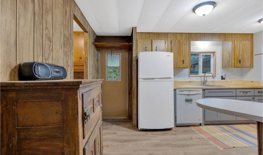 32700 SE LEEWOOD Ln 108, Boring, OR 97009 - 3 Beds, 2 Bath