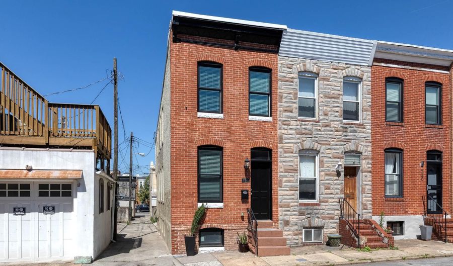 734 S ROBINSON St, Baltimore, MD 21224 - 3 Beds, 4 Bath