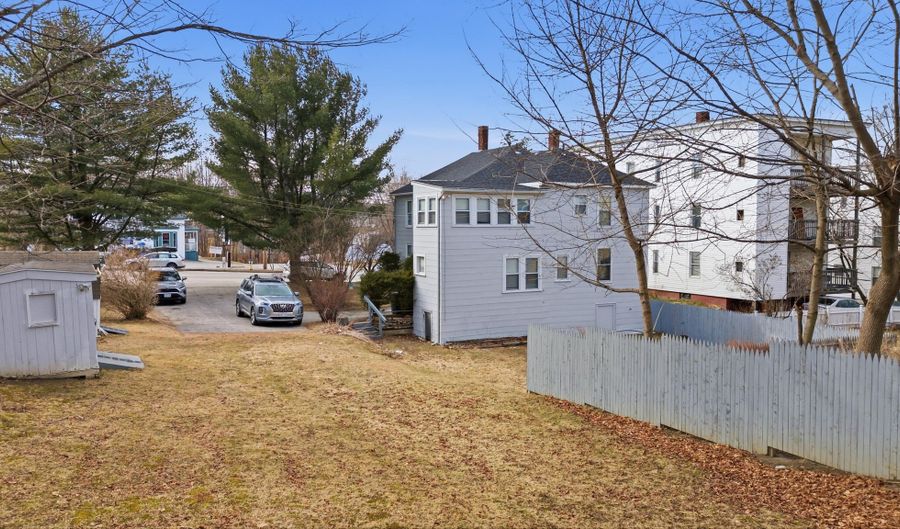104 S Main St, Auburn, ME 04210 - 0 Beds, 2 Bath