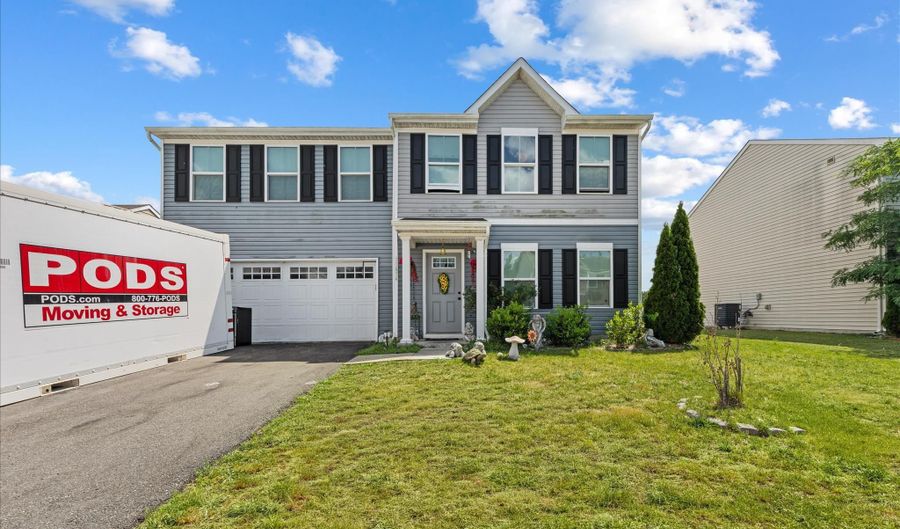 11654 BUCKINGHAM Dr, Delmar, DE 19940 - 4 Beds, 3 Bath